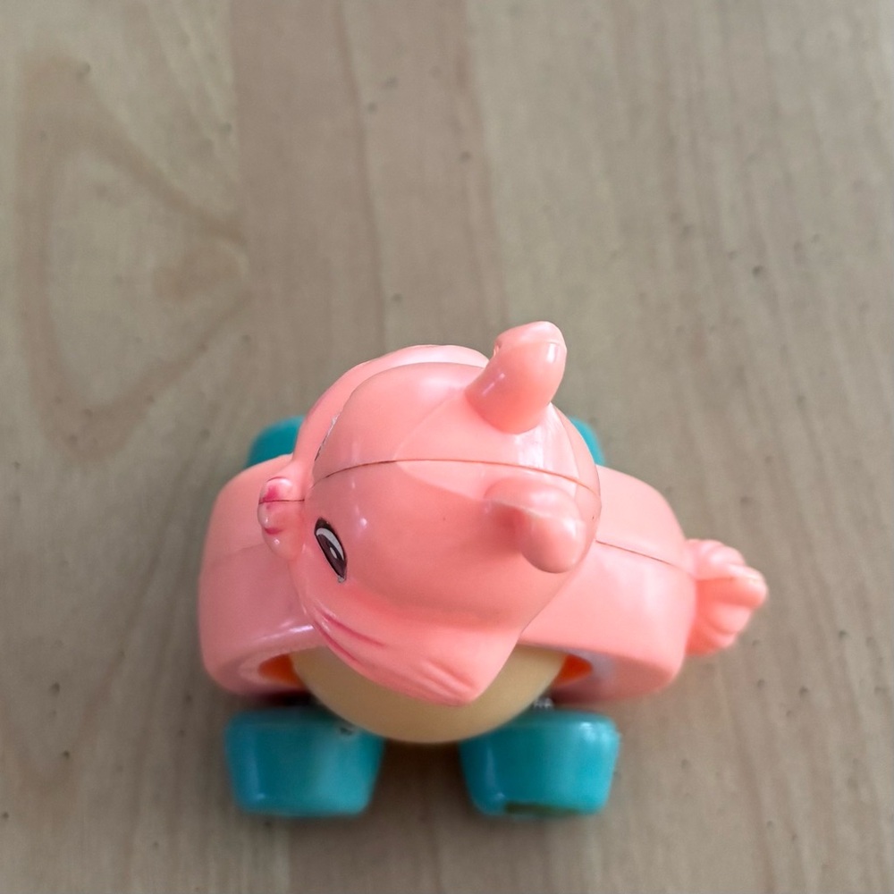 EASTER!!  Vintage Hard Plastic Easter Bunny Toy On Wheels. Hong Kong. Fast Ship - Picture 6 of 10